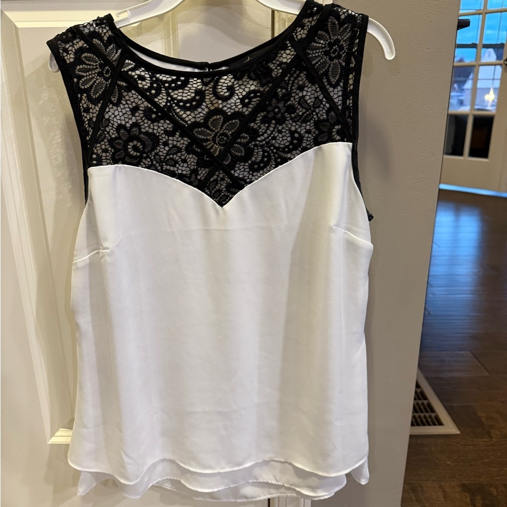 Elegant Black and White Lace Women's Top